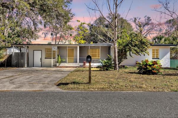 LEESBURG LAKEWOOD PARK