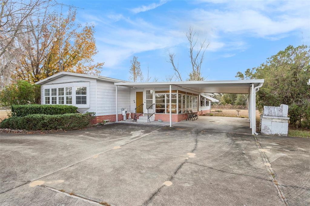 DERBY OAKS - фото