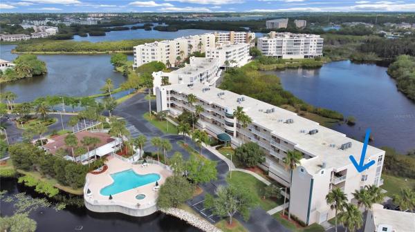 SHORES OF LONG BAYOU CONDO
