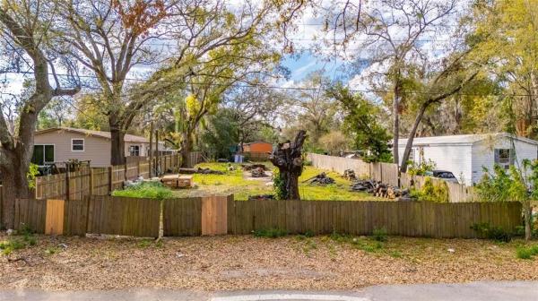 265 | EASTSIDE MOBILE VILLA