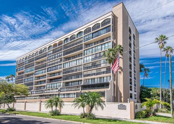 THE PARKLAND A CONDO