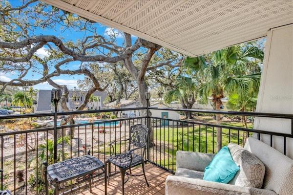 VICTORIA PALMS CONDO