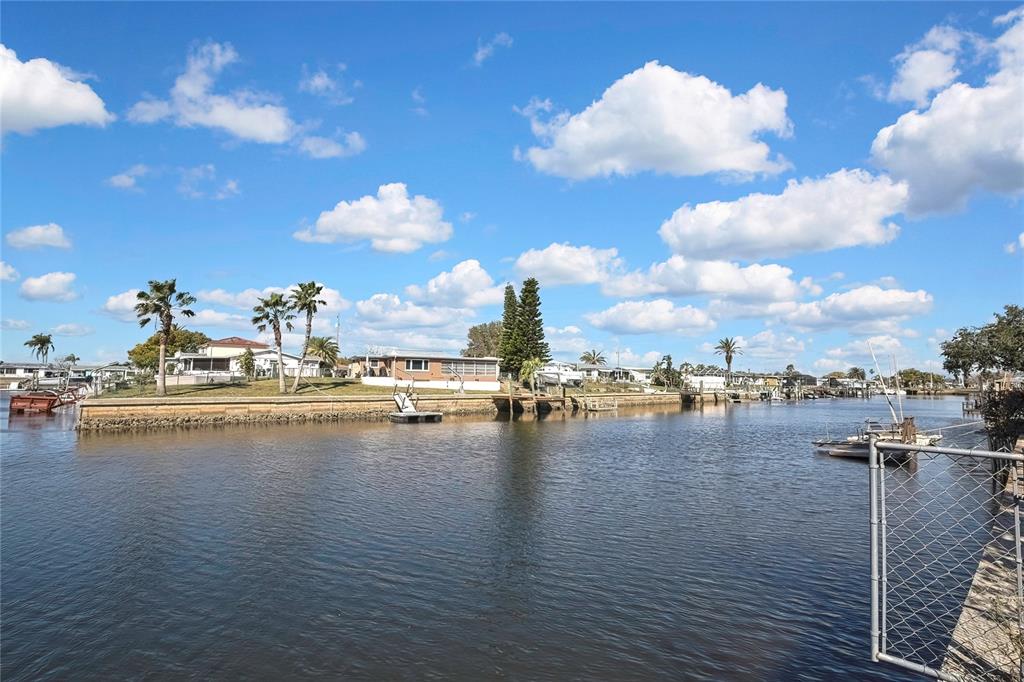 LEISURE BEACH - фото