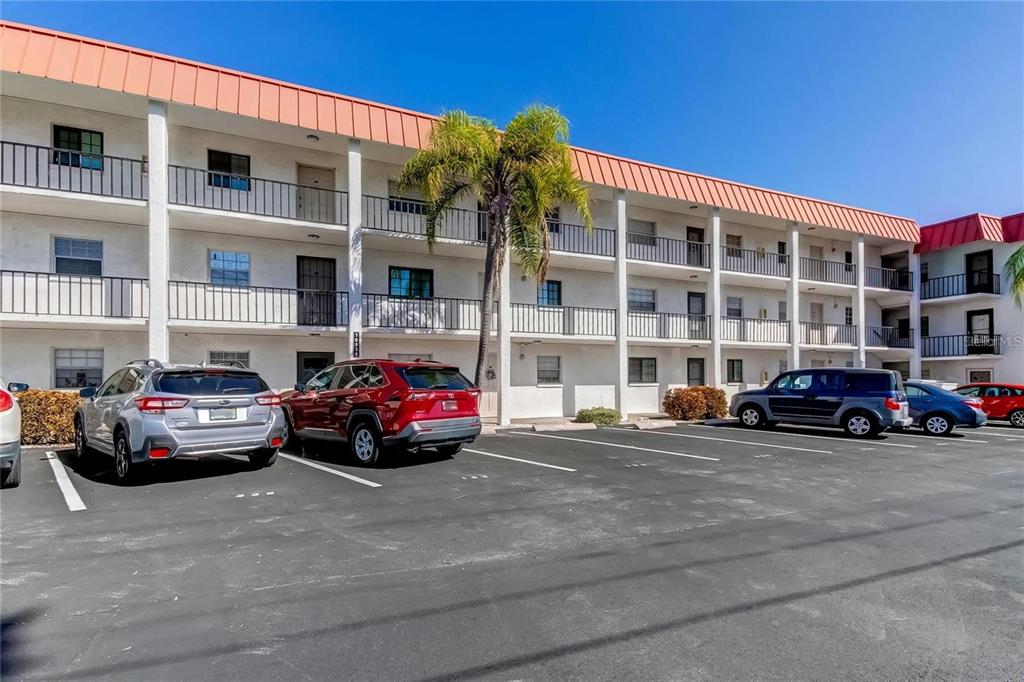 VILLA MILAN CONDO THE - фото