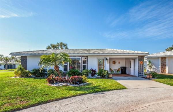 CIRCLE WOODS OF VENICE 1