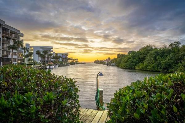 TREASURE ISLAND CLUB