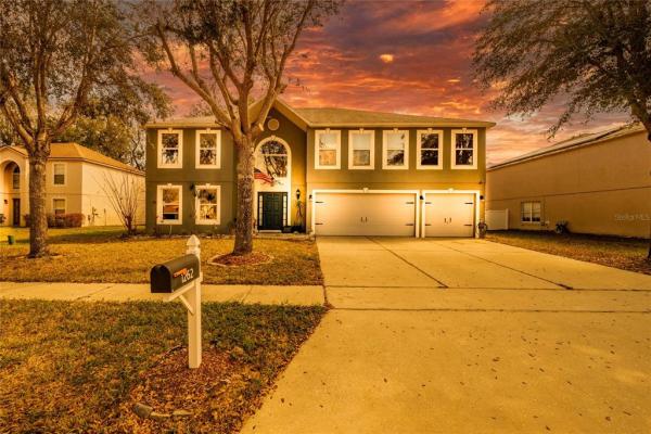 WELLINGTON PLACE C & D