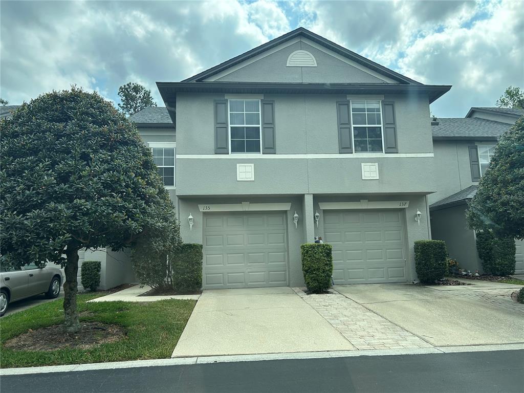 HERITAGE PARK TWNHMS - фото