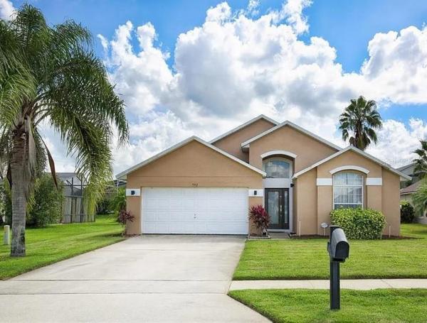 ROLLING HILLS ESTATES UNIT 1 AT FORMOSA GARDENS