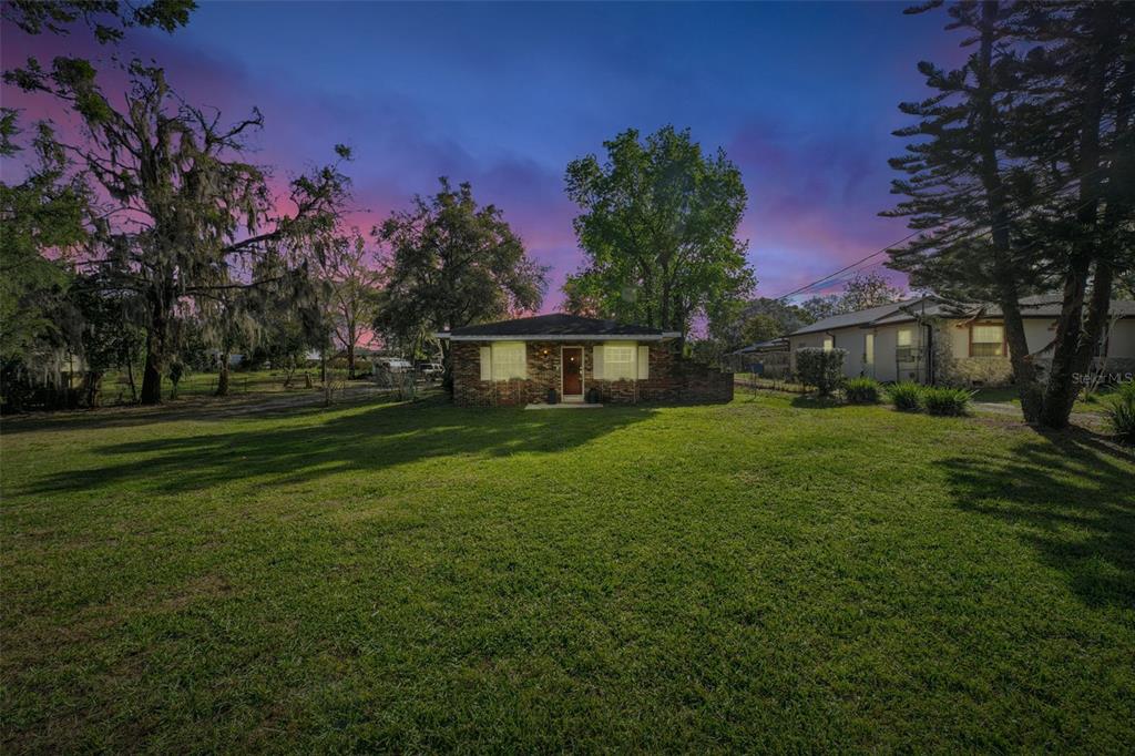 ACADEMY HEIGHTS - фото