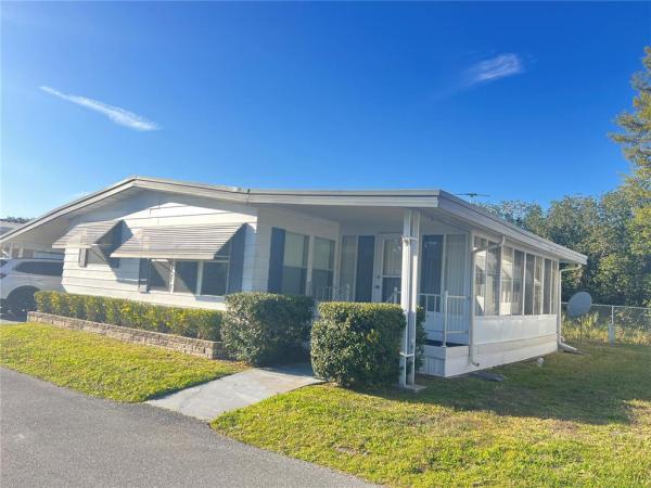 EUSTIS COUNTRY CLUB MANOR MHP UNIT 02A