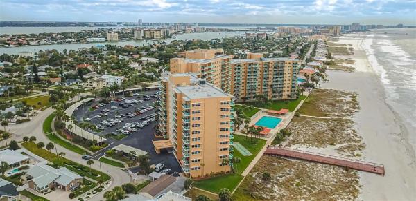 REGATTA BEACH CLUB CONDO