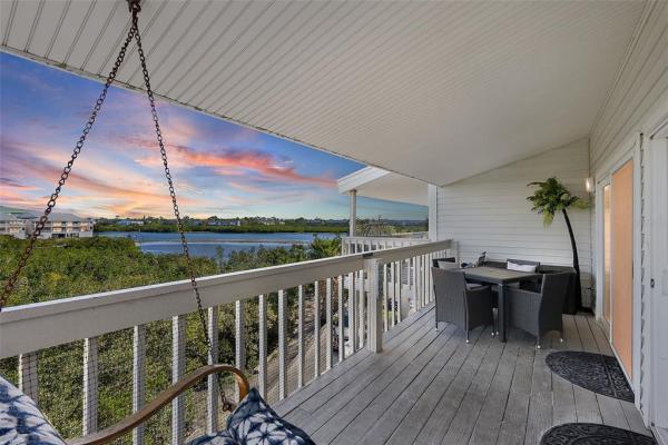 INTERCOASTAL THE CONDO