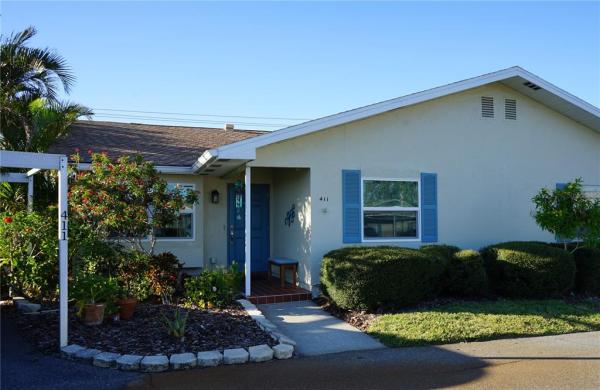 THE KNOLLS OF KINGS POINT A CO