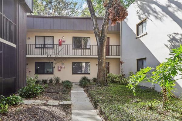 RAINTREE VILLAGE CONDO N