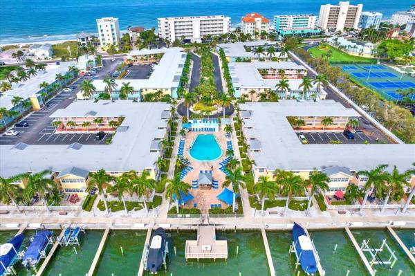 BAREFOOT BEACH RESORT OF INDIAN SHORES