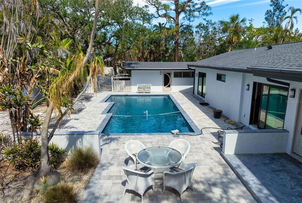 SIESTA PROPERTIES INC - фото