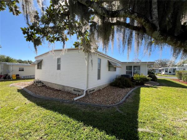 HAWTHORNE AT LEESBURG A COOP