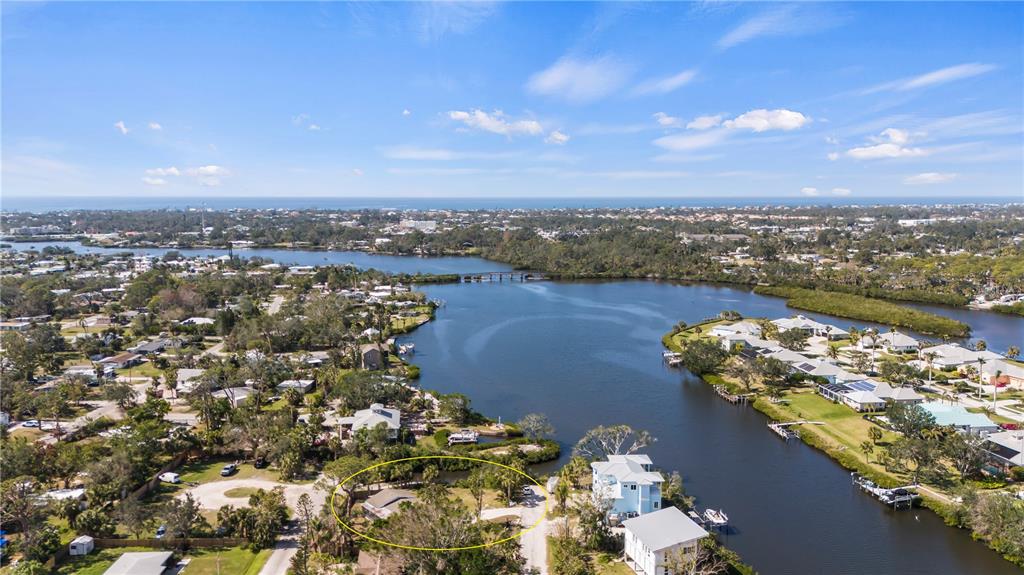 VENICE BY-WAY - фото