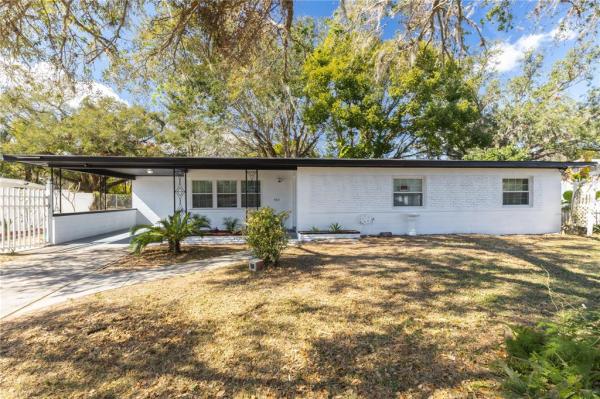 LEESBURG LAKEWOOD PARK