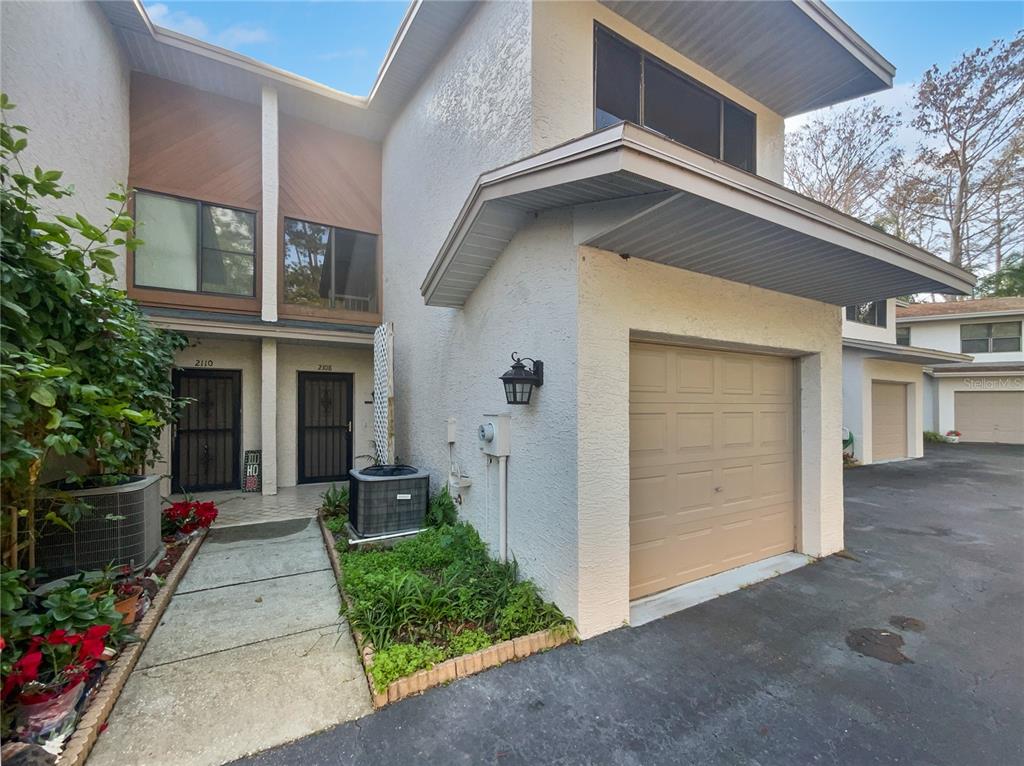 TARPON LANDINGS - фото