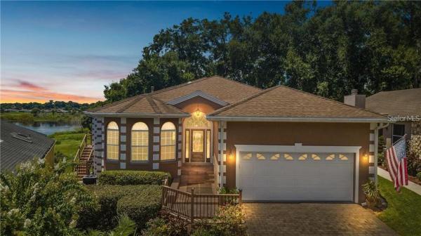 LINKSIDE VILLAGE AT ERROL ESTATES