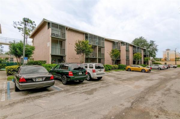 WATERSIDE AT CRANES ROOST A CONDO COMMUNITY