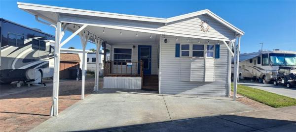 ANCIENT OAKS R V RESIDENCE 04