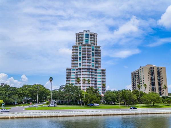 THE ALAGON ON BAYSHORE A CONDO