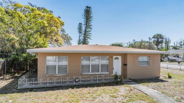 BAYOU HEIGHTS HANLONS