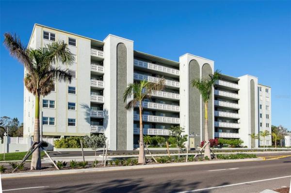 PARK CENTRAL TOWERS CONDO