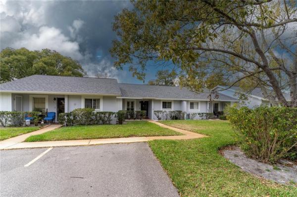 BUILDING 3/VLG WOODS PH I