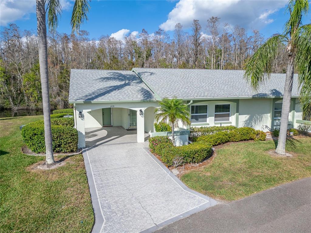 HIGHGATE IV CONDO - фото