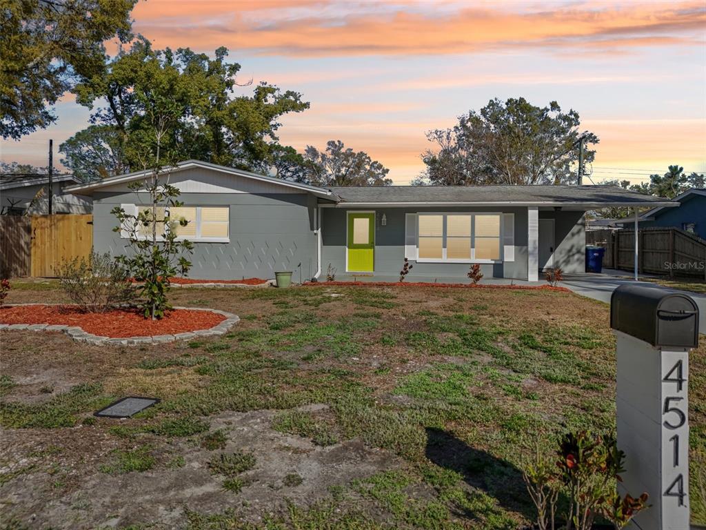 GUERNSEY ESTATES - фото