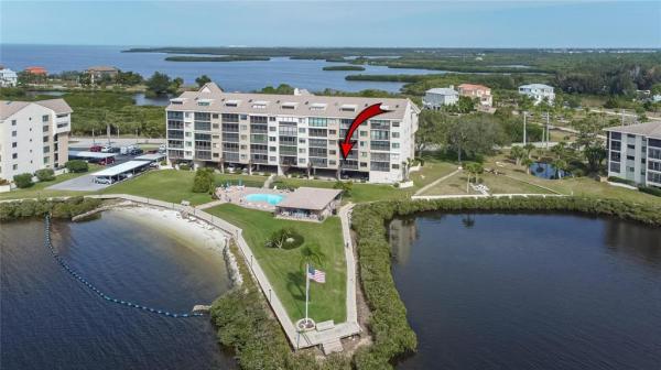 SAND PEBBLE POINTE CONDO 03