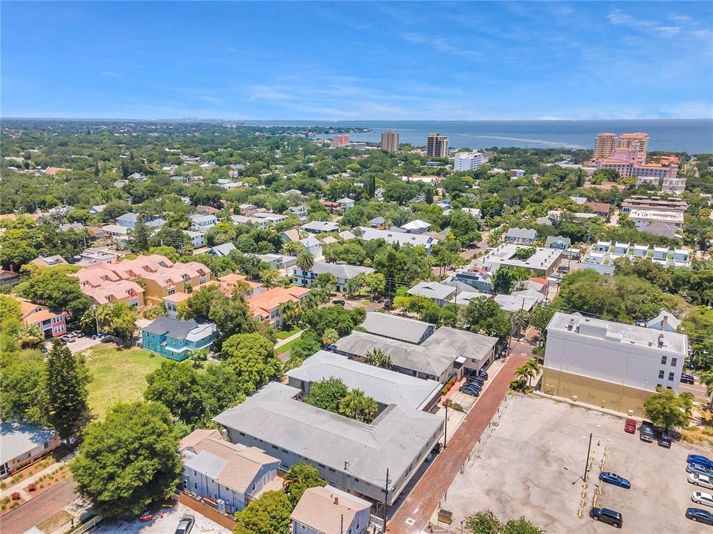 SIENA DOWNTOWN CONDO THE - фото