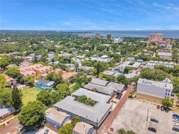 SIENA DOWNTOWN CONDO THE