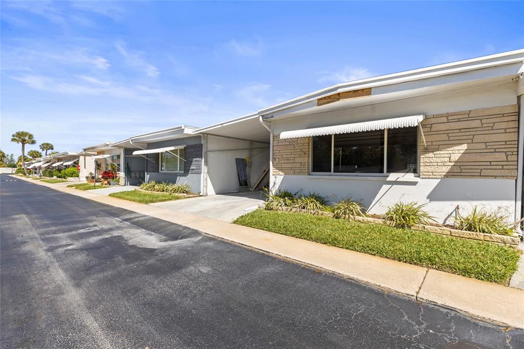 SHANGRI LA APARTMENT PARK - фото