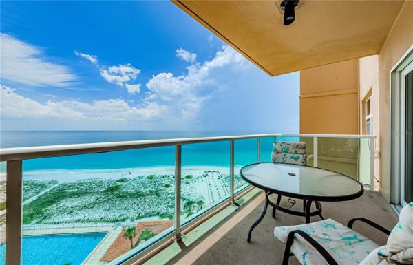 REGATTA BEACH CLUB CONDO