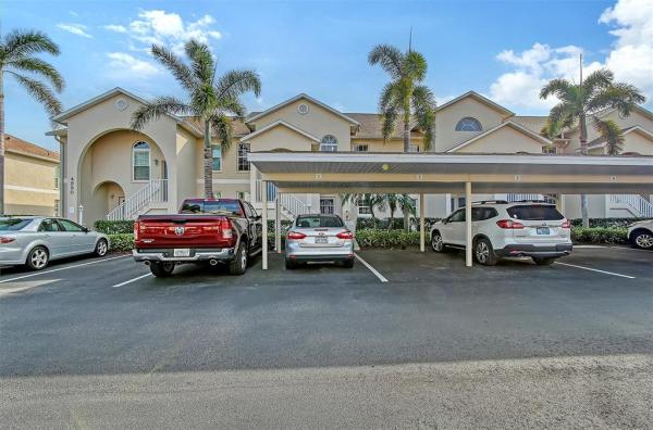 PINESTONE AT PALMER RANCH