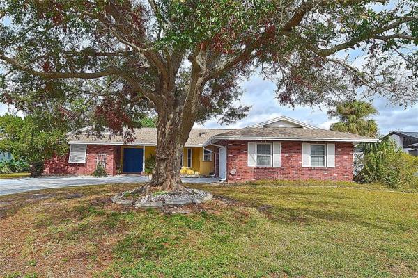 FRST LAKES COUNTRY CLUB ESTATES