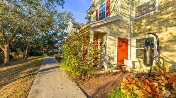 BAY PT AT CORTEZ PH 2-6 OR 2054/4375