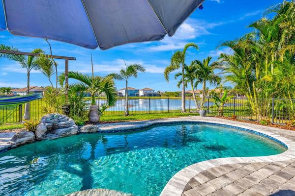 SAVANNA AT LAKEWOOD RANCH PHASE III 3ABD