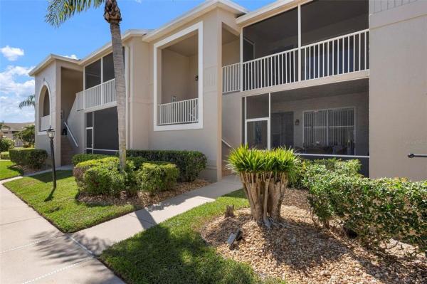STONEYBROOK VERANDA GREENS 2