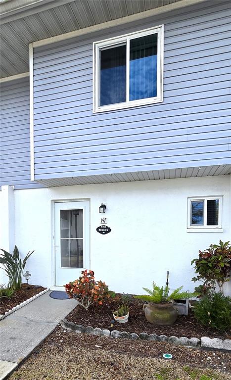 EDGEWATER VILLAGE - фото