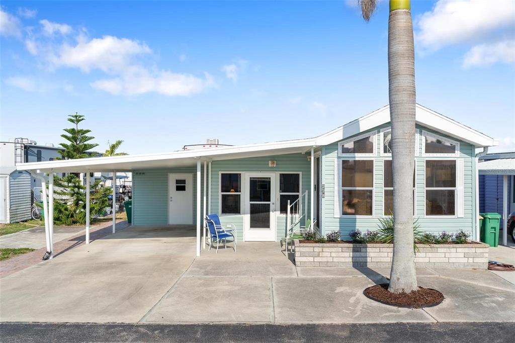 HOLIDAY TRAVEL PARK ENGLEWOOD - фото