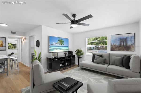 VILLA ROBLE APARTMENTS