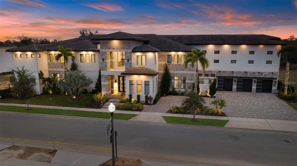 REUNION WEST VILLAGE 03A - фото