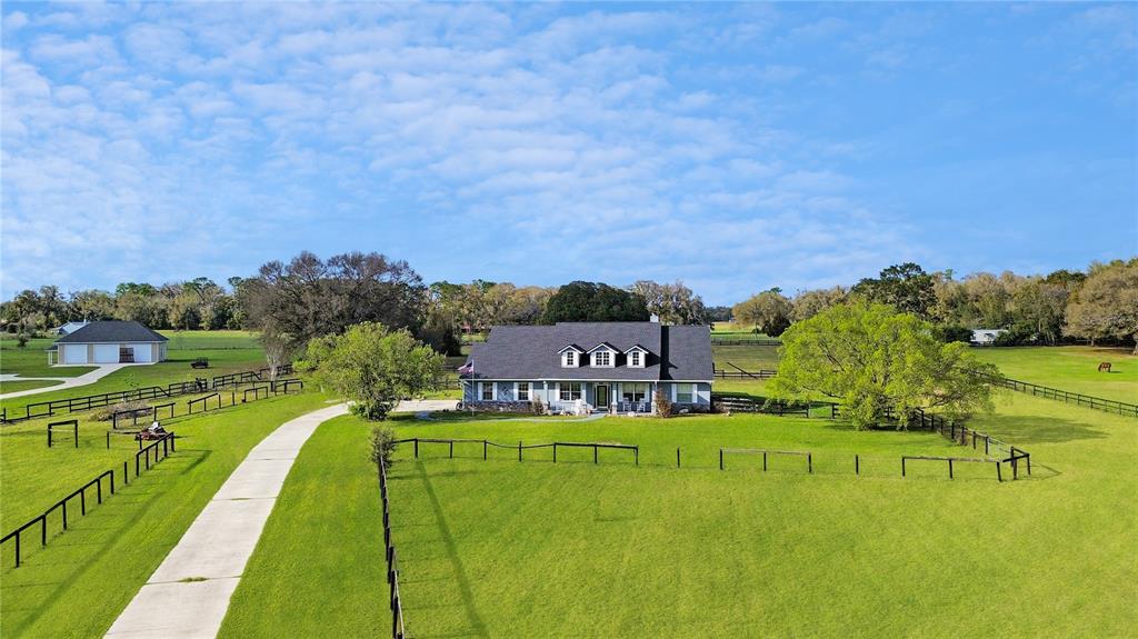 CROSS TIE RANCHES - фото