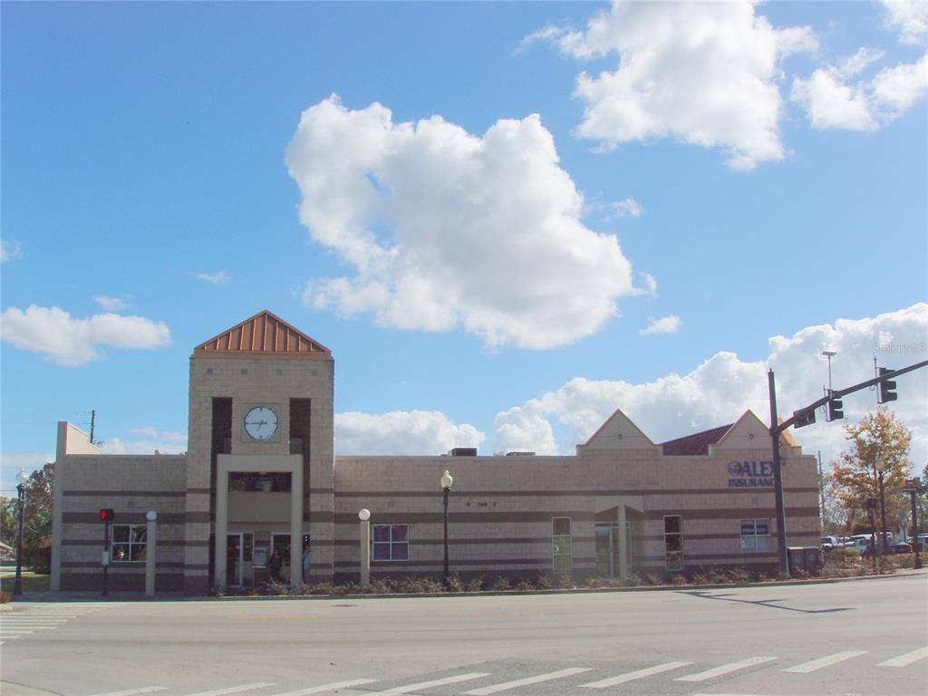 Commercial - фото